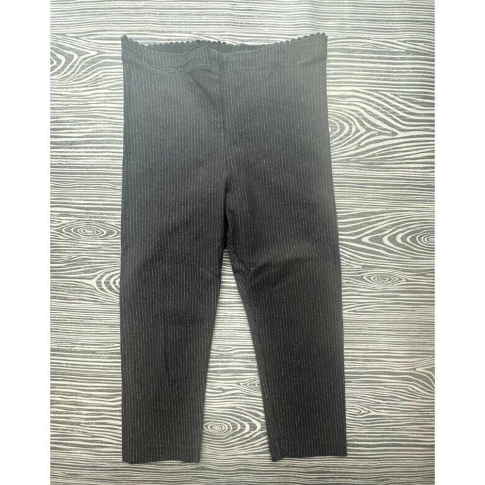 Tea collection Gray Capri Leggings 6 EUC